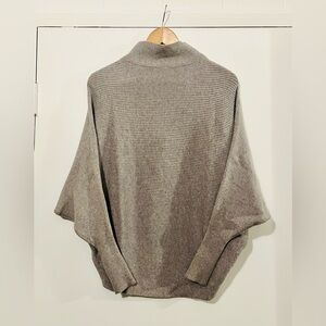 Philosophy Women’s Turtleneck Sweater in Gray